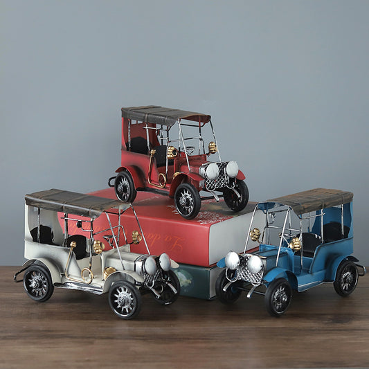 Automobiles rétro - vintage en métal, véhicule de collection, pour la décoration intérieure etc....