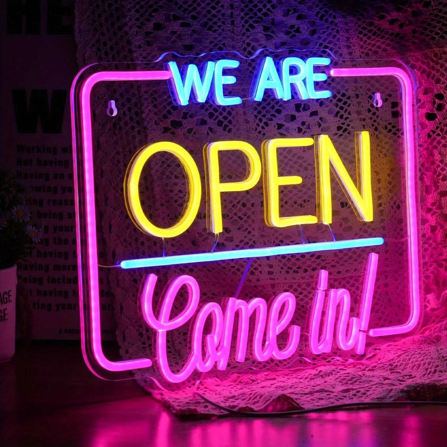 Enseignes rétro vintage néon avec lumière LED brillante, panneau publicitaire à haute visibilité..