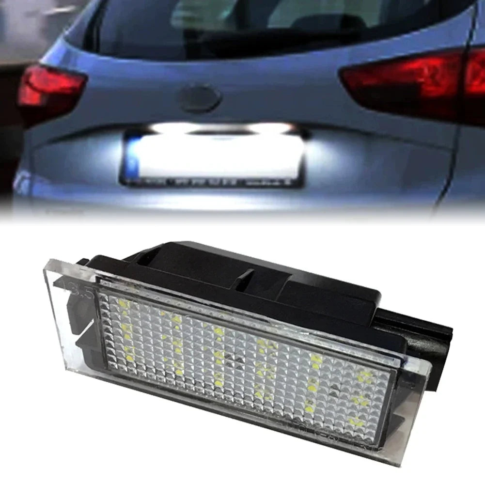 *Éclairage LED Plaque d'Immatriculation pour Renault (Megane 2/3/4, Clio 3/4, Laguna 2/3, Espace 4/5, Twingo, Master, Vel Satis) - 18 LED Blanc 6500K - 12V 3W - Lot de 1 ou 2 pièces