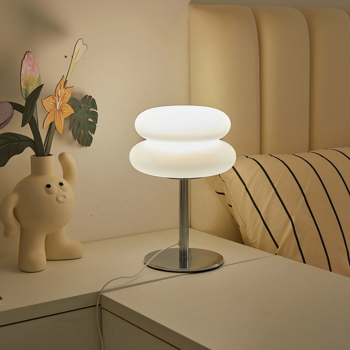 *Lampe de Chevet Rétro Fonctionne via port USB - Lampe de Table Tactile à Intensité Variable à 9 Niveaux - Éclairage LED- Dispo en 3 coloris
