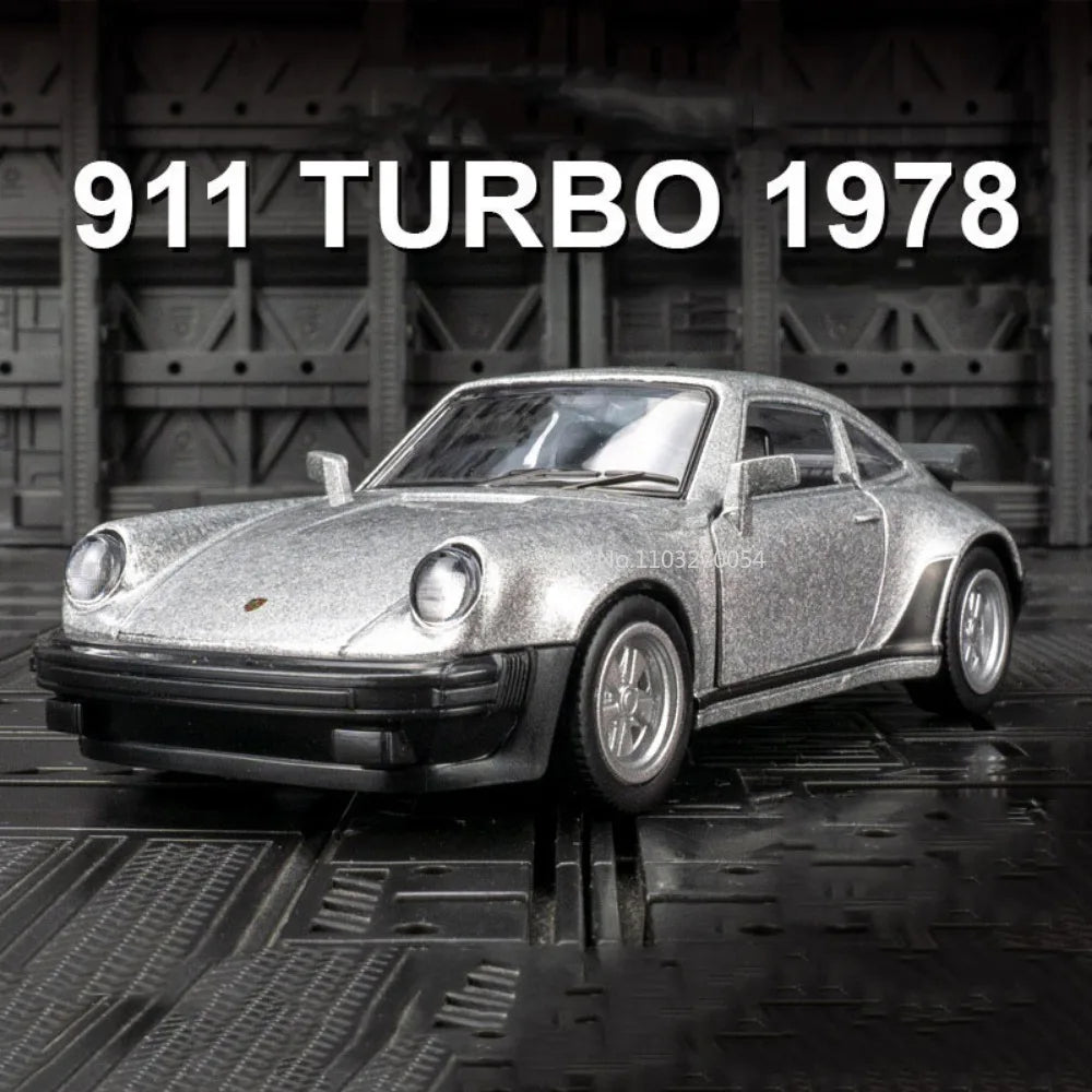 Véhicule Porsche 911 de 1978  (échelle 1/36) de collection en métal moulé avec décoration........