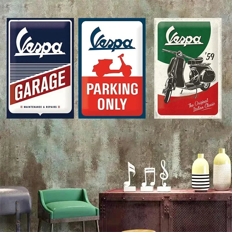 Plaques métal rétro-vintage sur le thème Vespa, déco reproduction d'importation publicitaire....